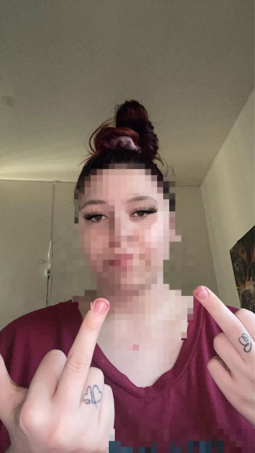 🖕🖕 Staring again? Make sure when you’re done drooling, you say thank you and clean up your mess.