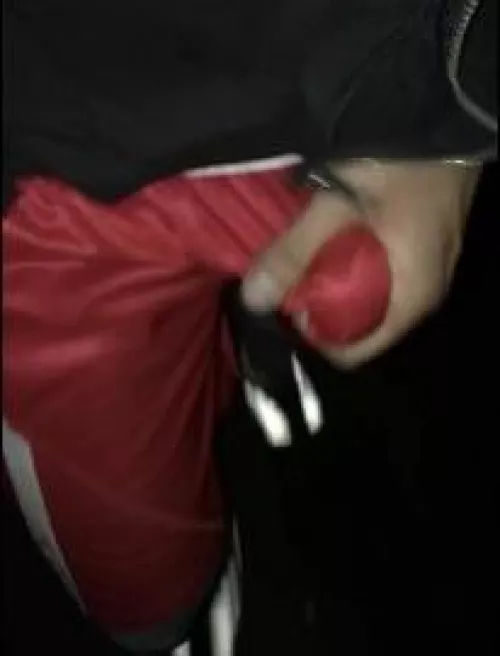 Any bros wanna jerk off and bust in dirty basketball shorts with me