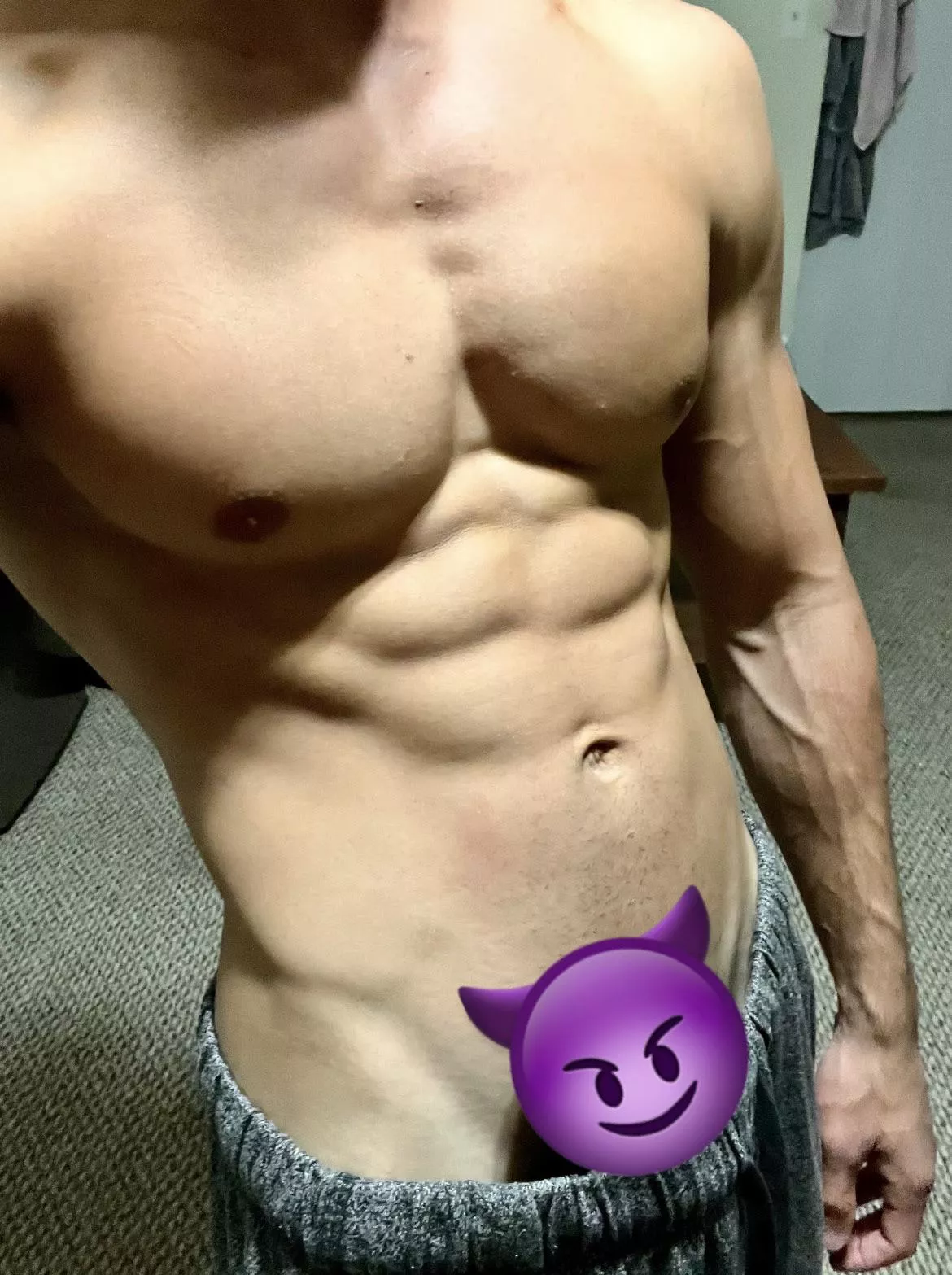 Dick root check with some pretty cool lighting 😁🥰🥰