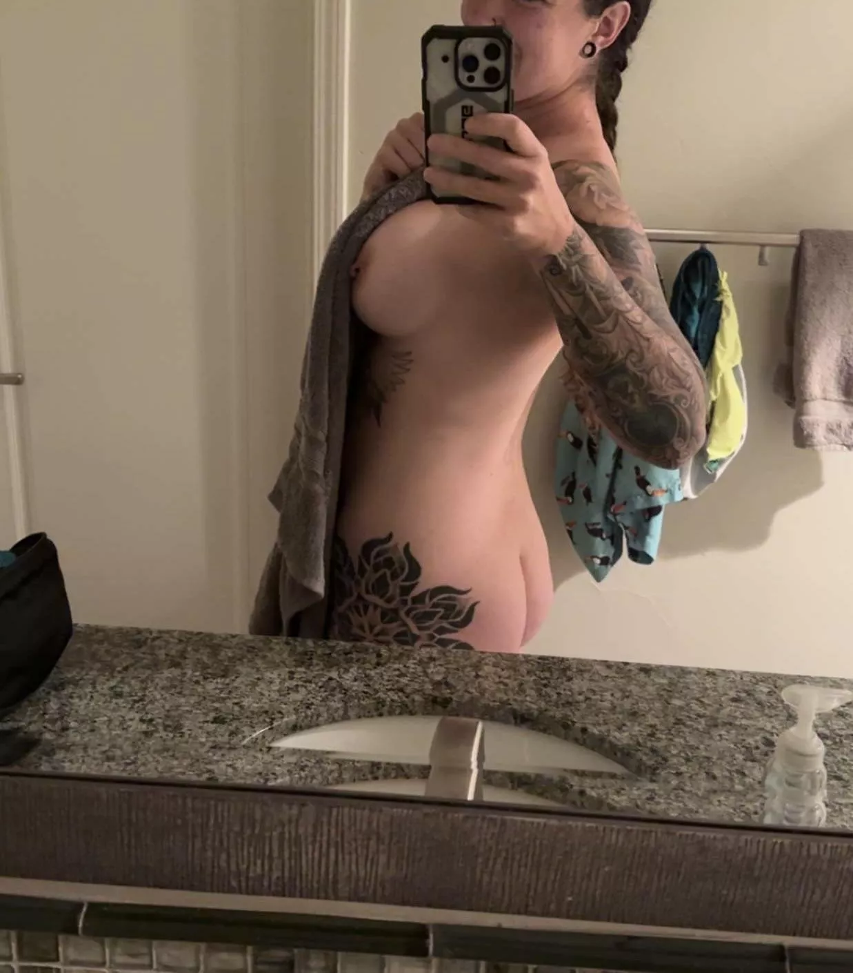 Does anyone require a unicorn this evening 