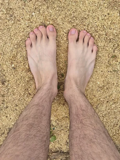 Guess what’s under my feet ? 