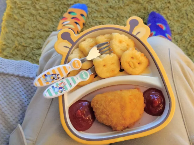 Happy little snackie 🍽️