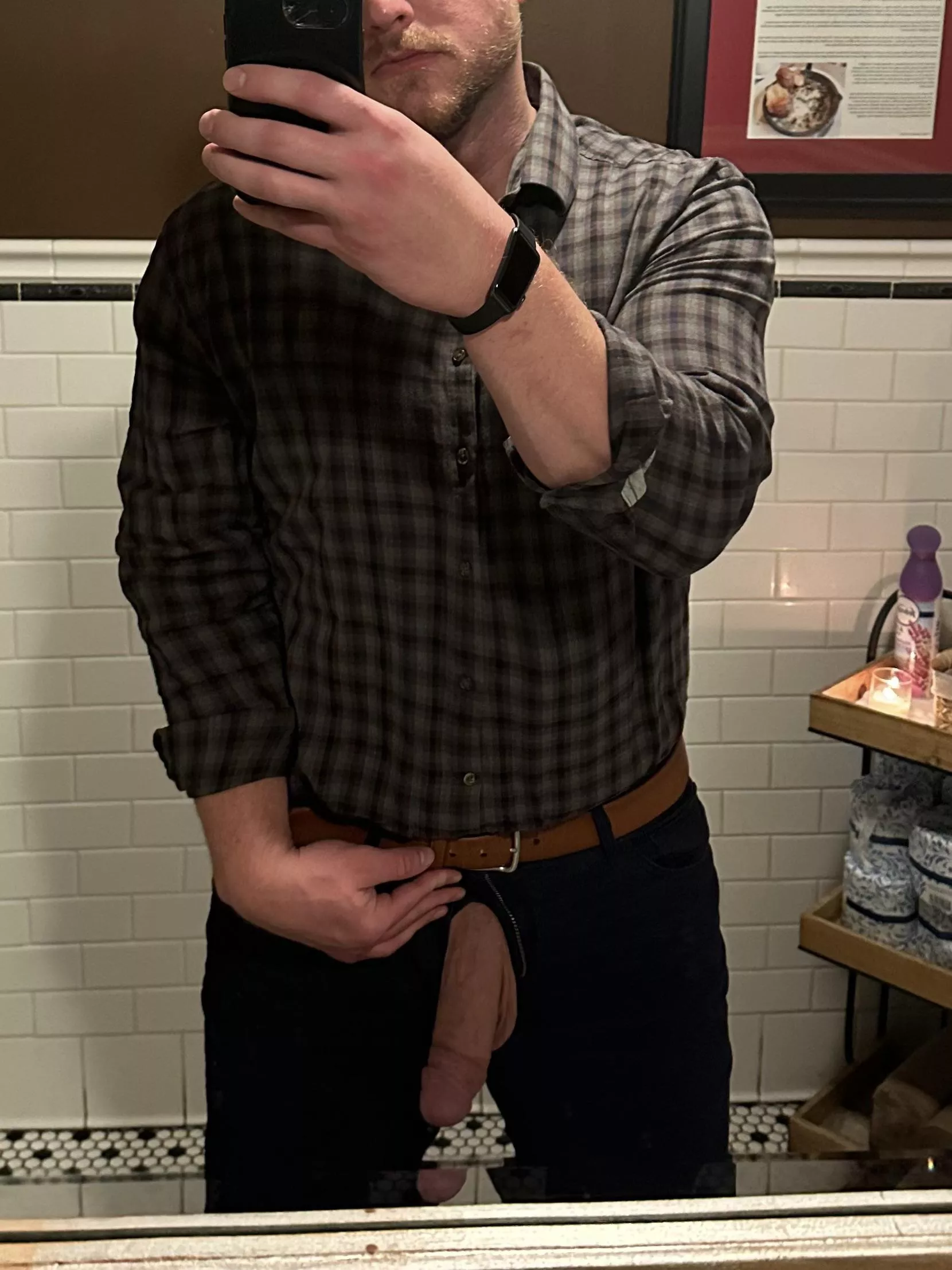 I get so horny after drinking bourbon. Who wants to meet me in the bathroom? (41)