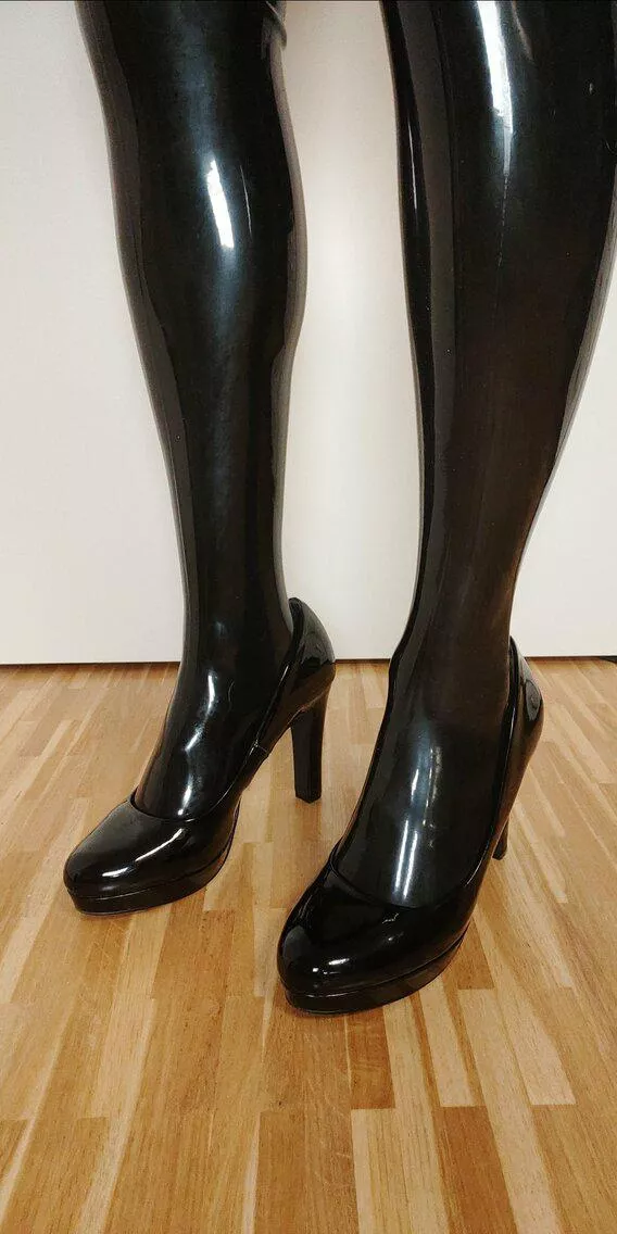 Rubbery legs and shiny heels