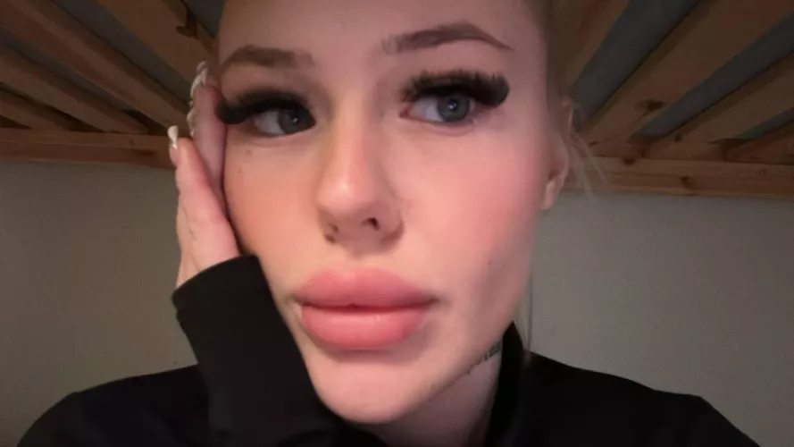 Can’t resist a little flirtation.