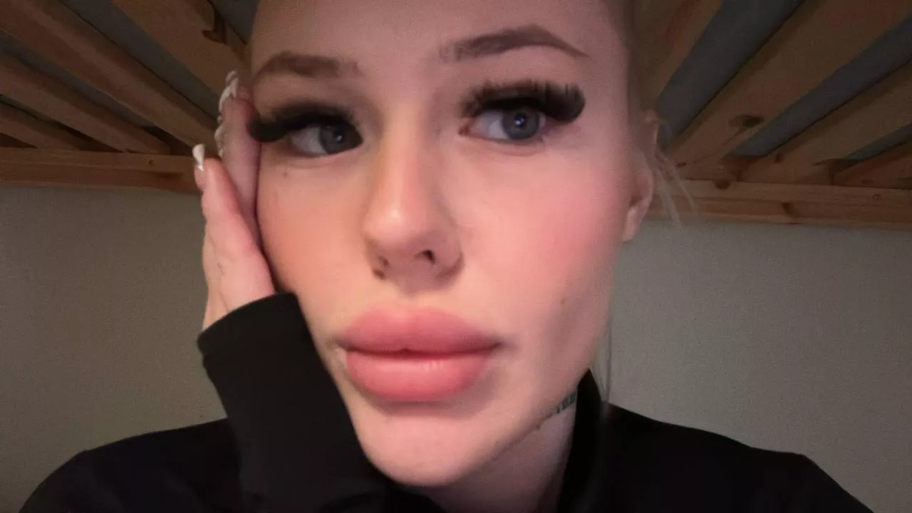 Can’t resist a little flirtation.