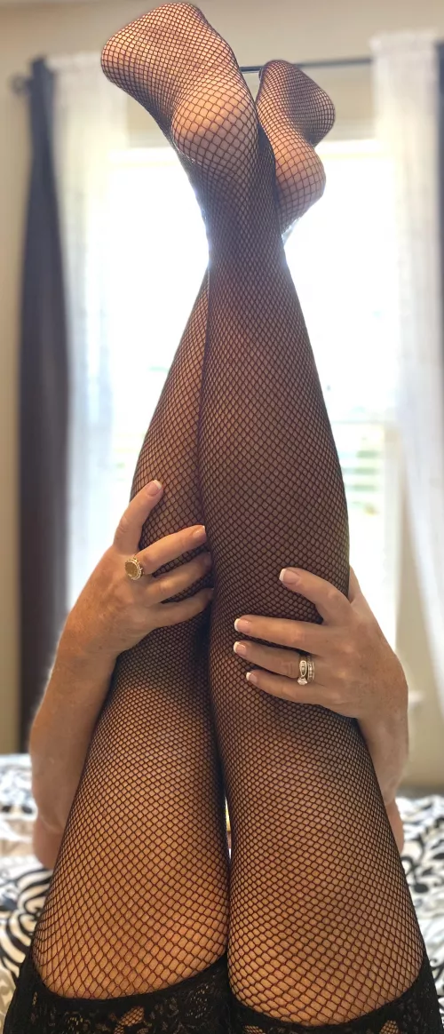 I always feel sexier in fishnets (f)53