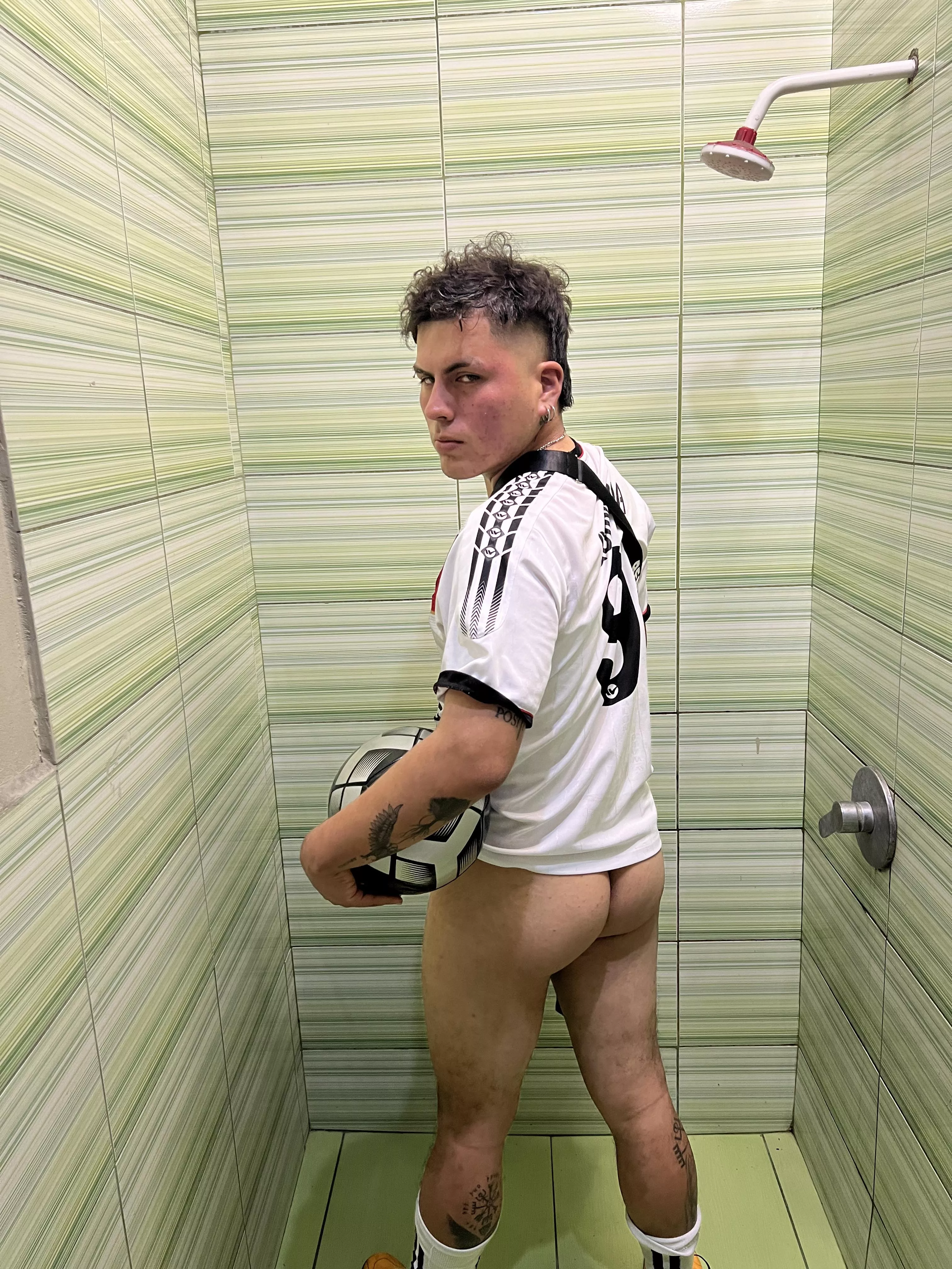 This soccer player's ass is so hot, come and touch me