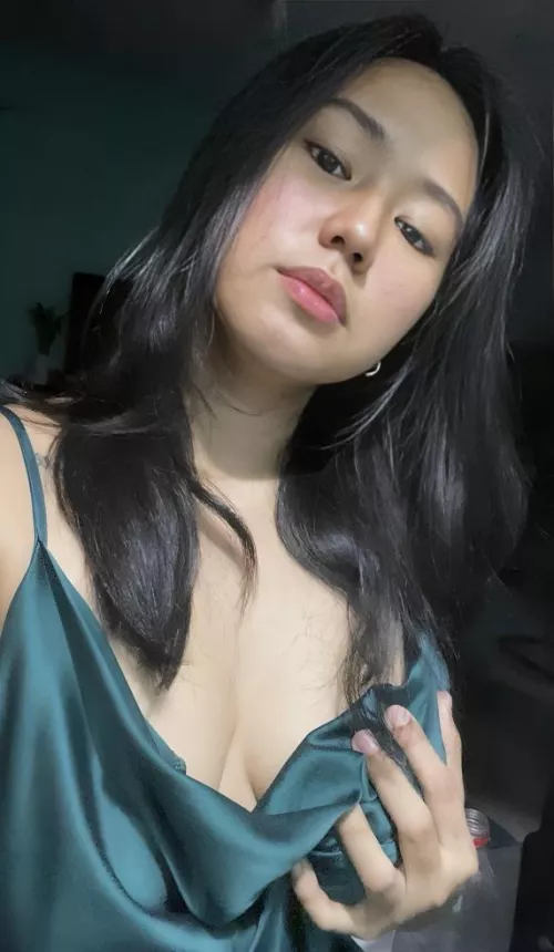 Wanna grab them? 😈