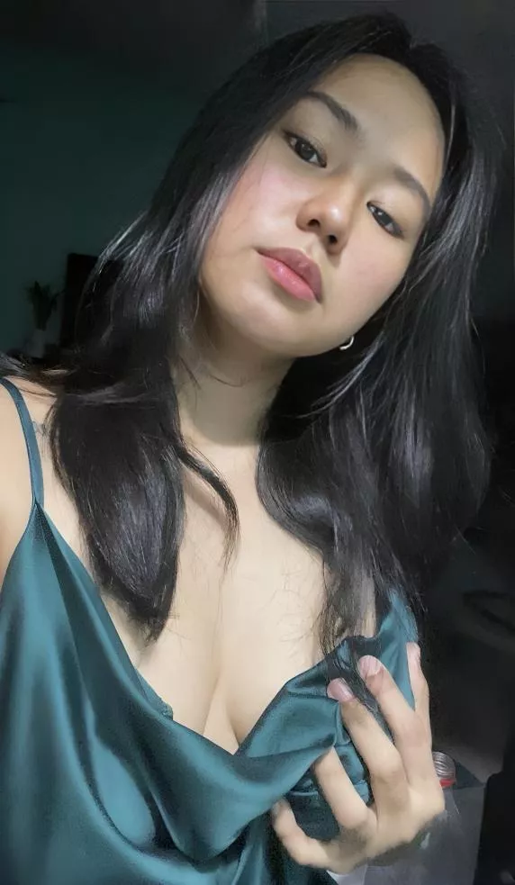 Wanna grab them? 😈