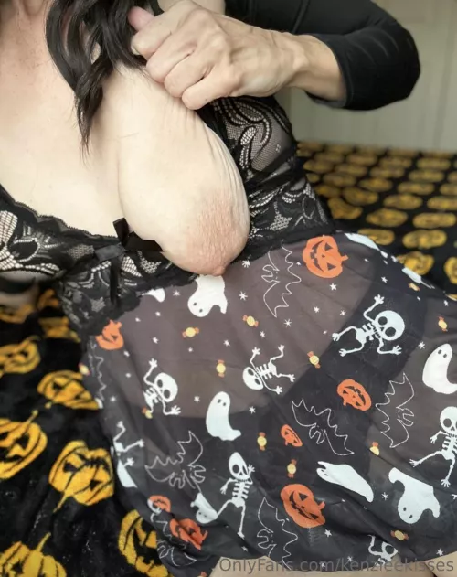 Happy late Halloween! 