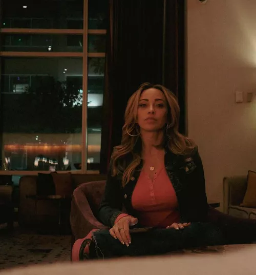 Ive met Tara once and she was such a nice person.