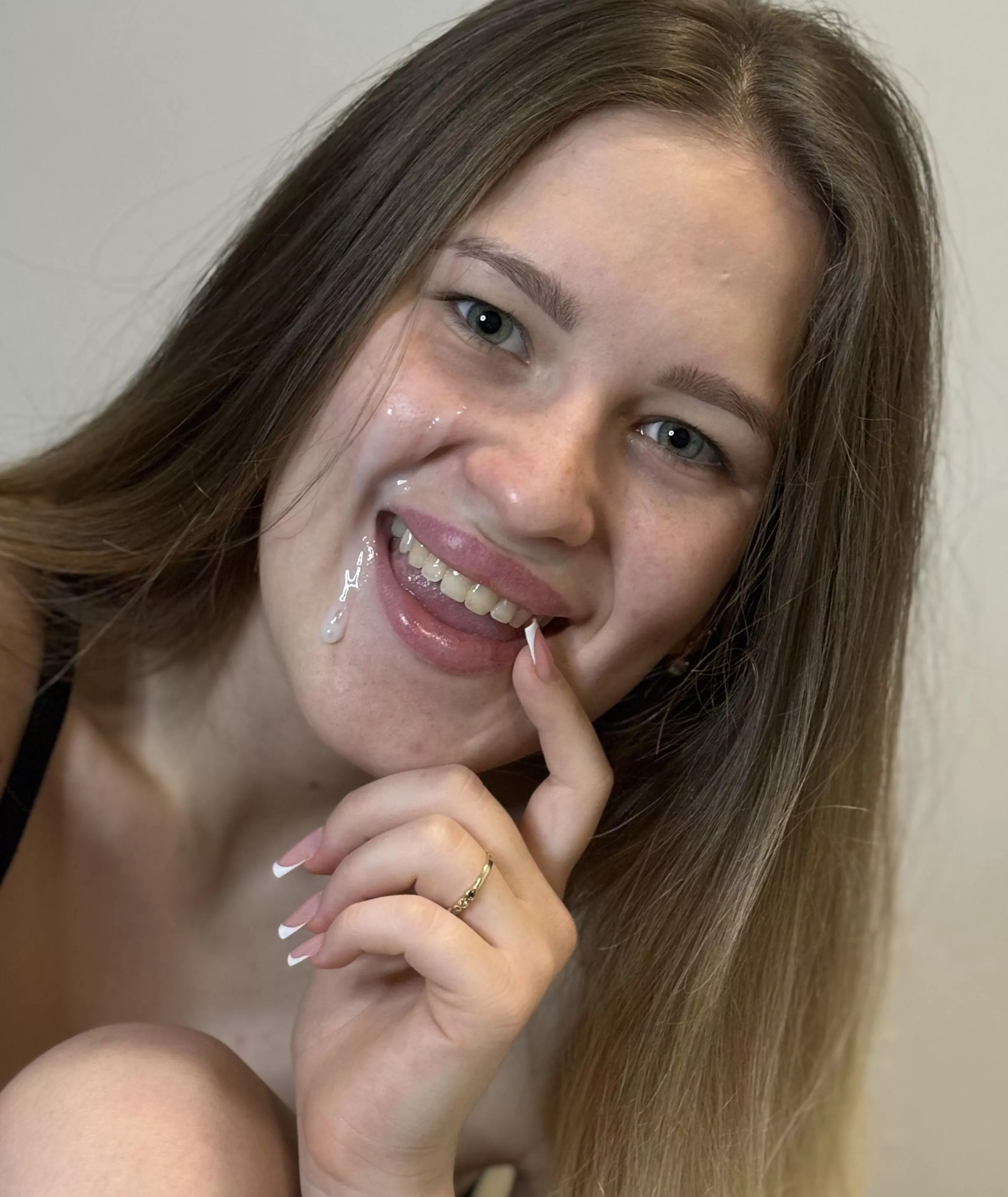 I don't let my husband cum on my face