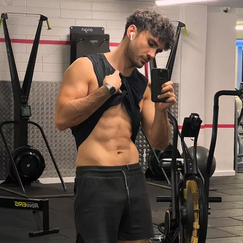 Sneaky Monday selfie 