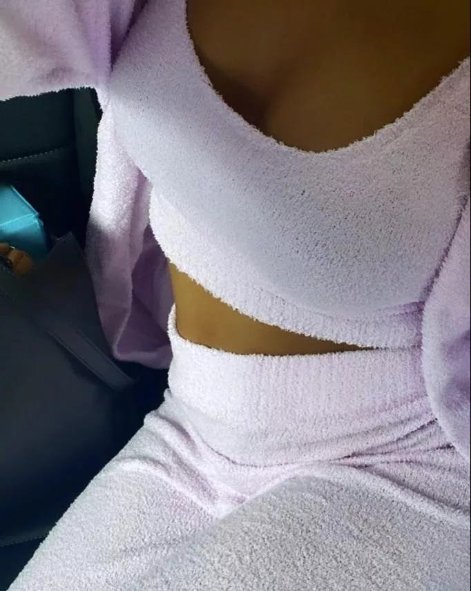 The attention of a young hot college brat will always and forever be expensive, obey and send beta.