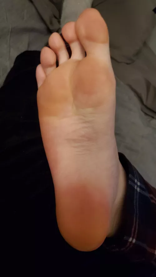 Can someone do something about my cold feet? 😞