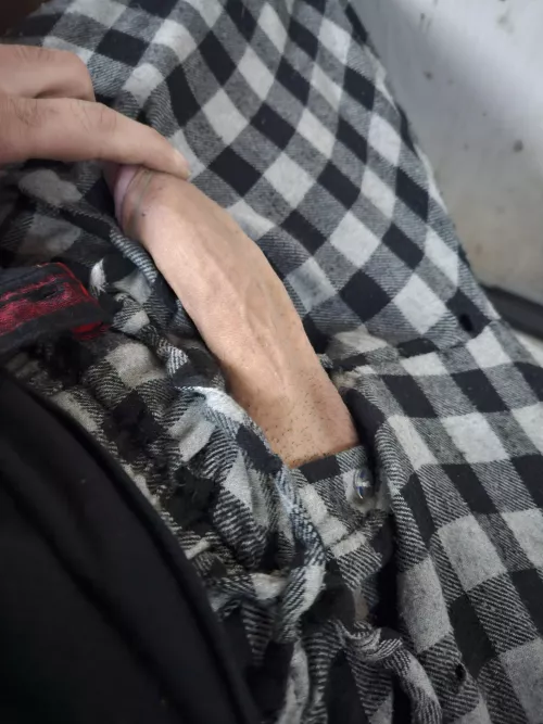 Nsfw 🥵 mmfphh I'm just ready to feel that lovely wet grip... 40m Just here cause I crave attention 🤭🥵