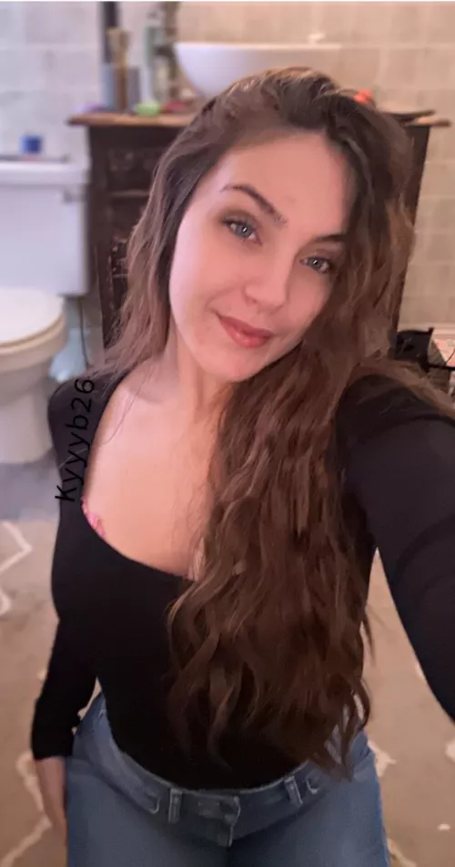 This outfit has me feeling some type of way 😈😇 