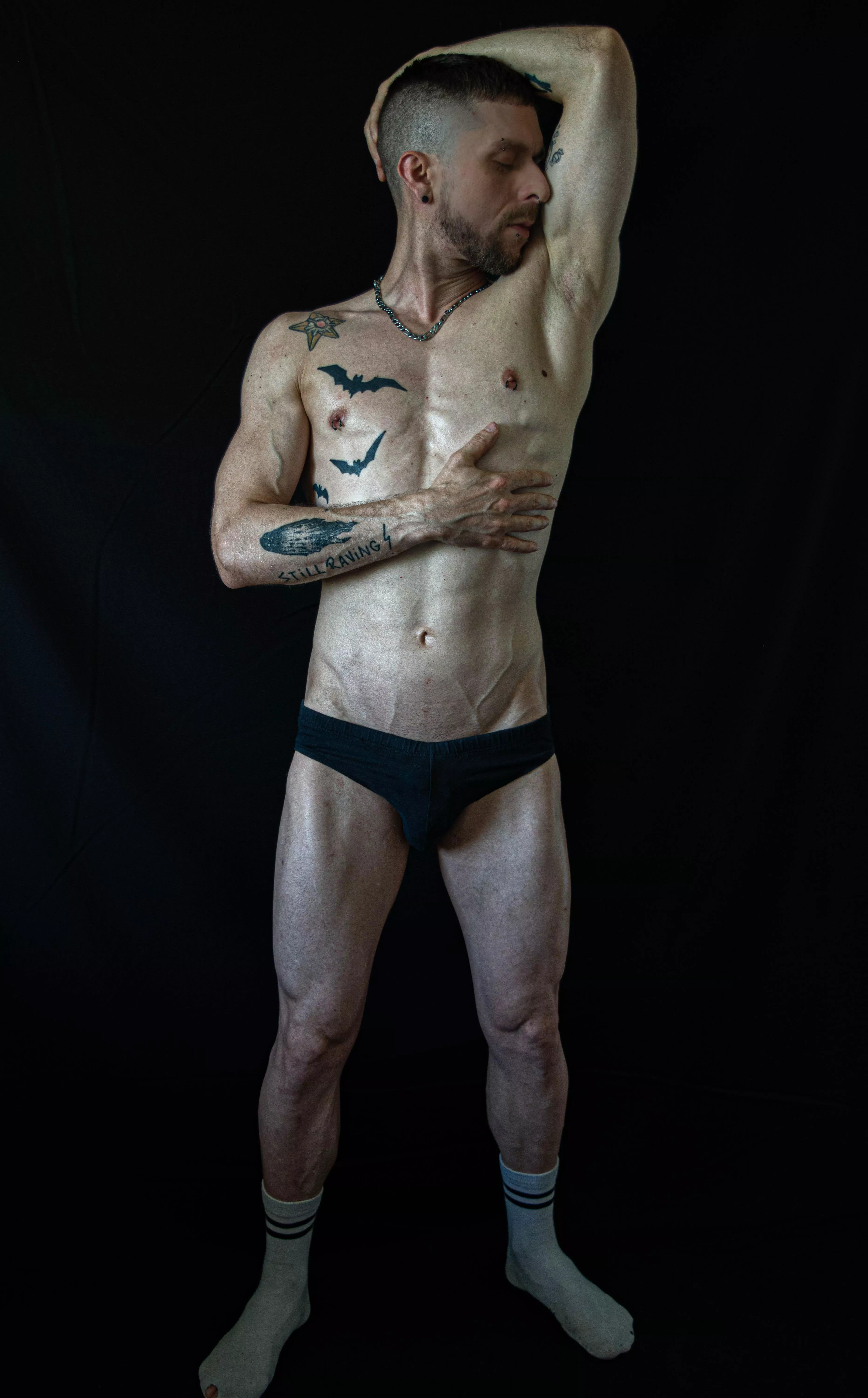 WHO WANTS TO WORSHIPS ME?