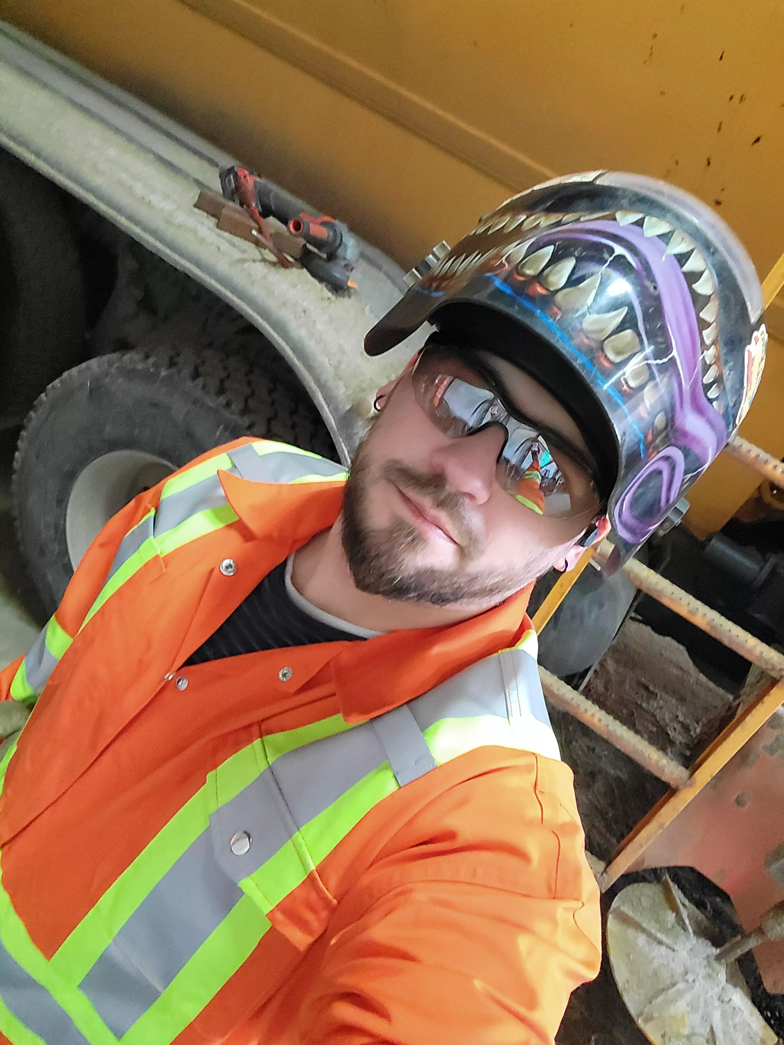 Doing what I do best filling gaps with hot rod🔥😜😈