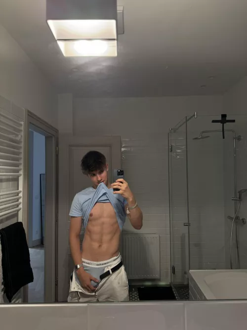 Guess what is my favorite colour