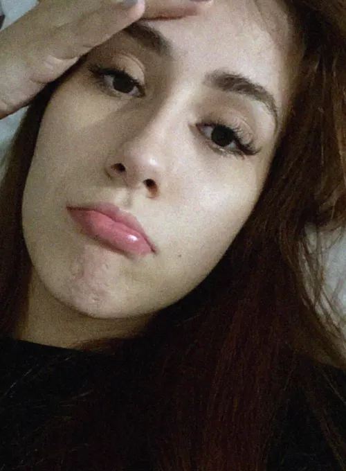 23 [F4M] looking for that relaxing break and release after a long busy day
