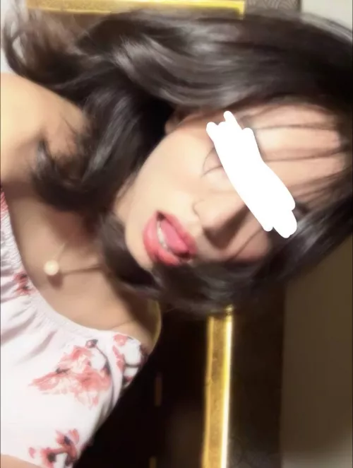 I wanna get my face fvcked so roughly and im in mumbai rn 🤭