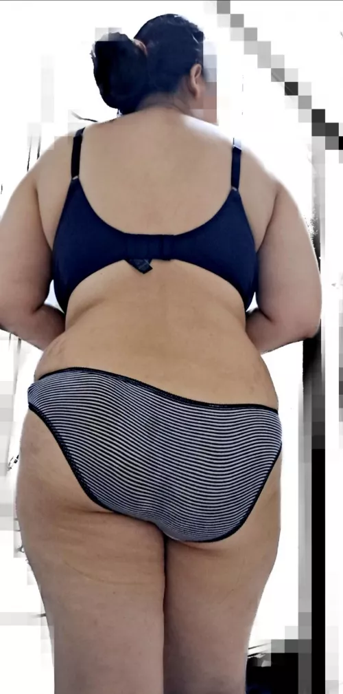 Jaan&Jaanvi S01E03 Wifes gonna reply to all comments today. (Now I'm interested in seeing this happen from work)