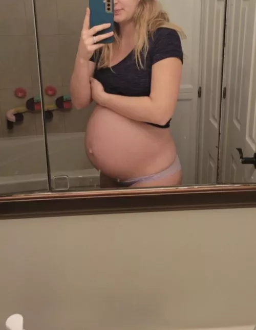 Purple and preggo!