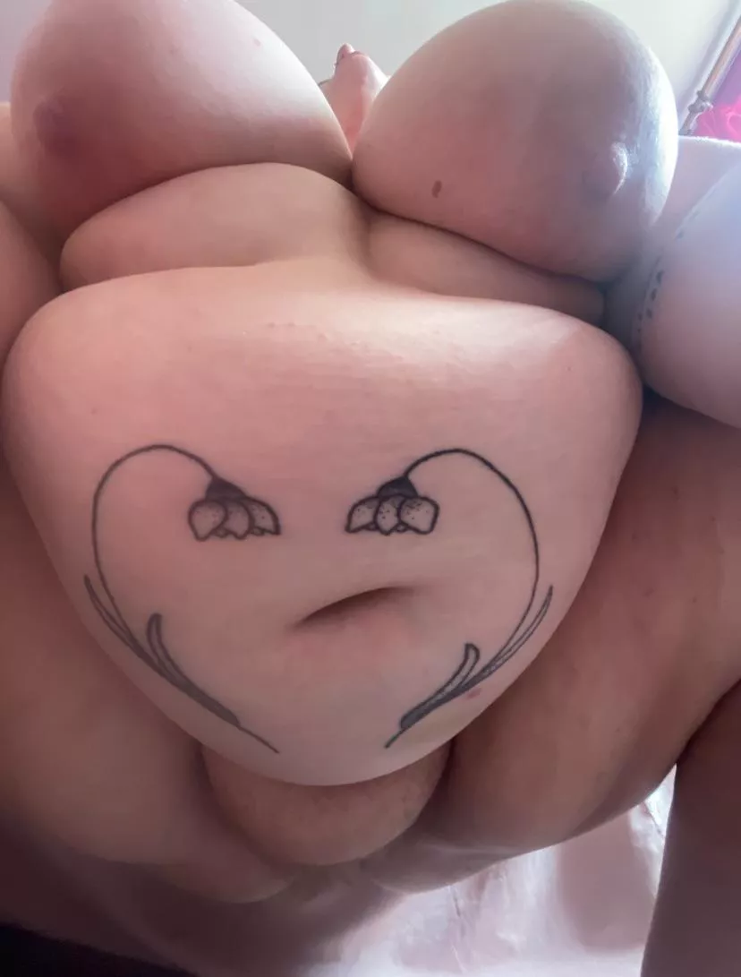 Would you eat my fat pussy?