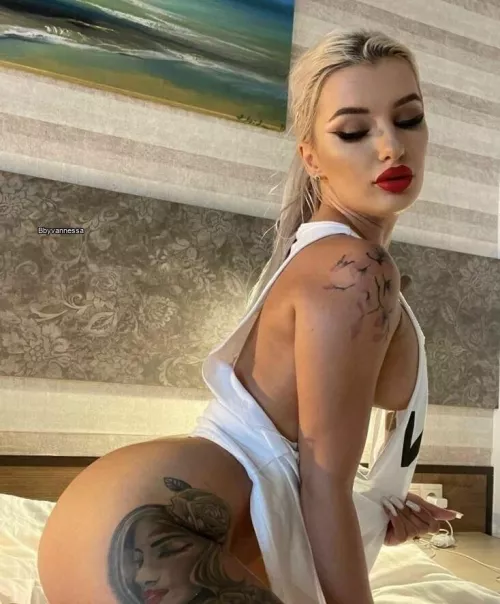 Just a petite girl in the wild.