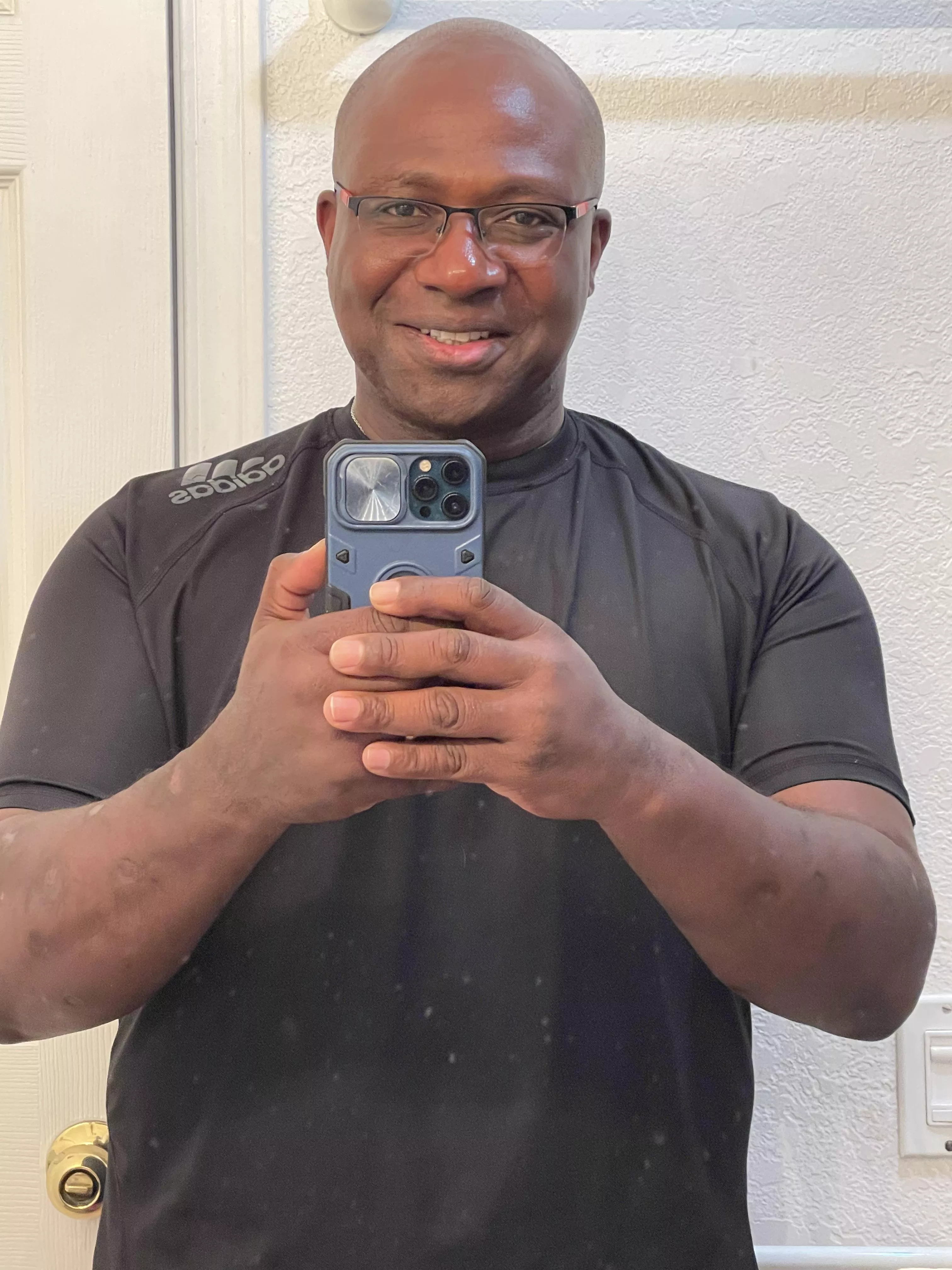 37 [M4F] #Seattle/Eastside - wanna get high and let me eat your pussy, ass and toes tonight? Dm me