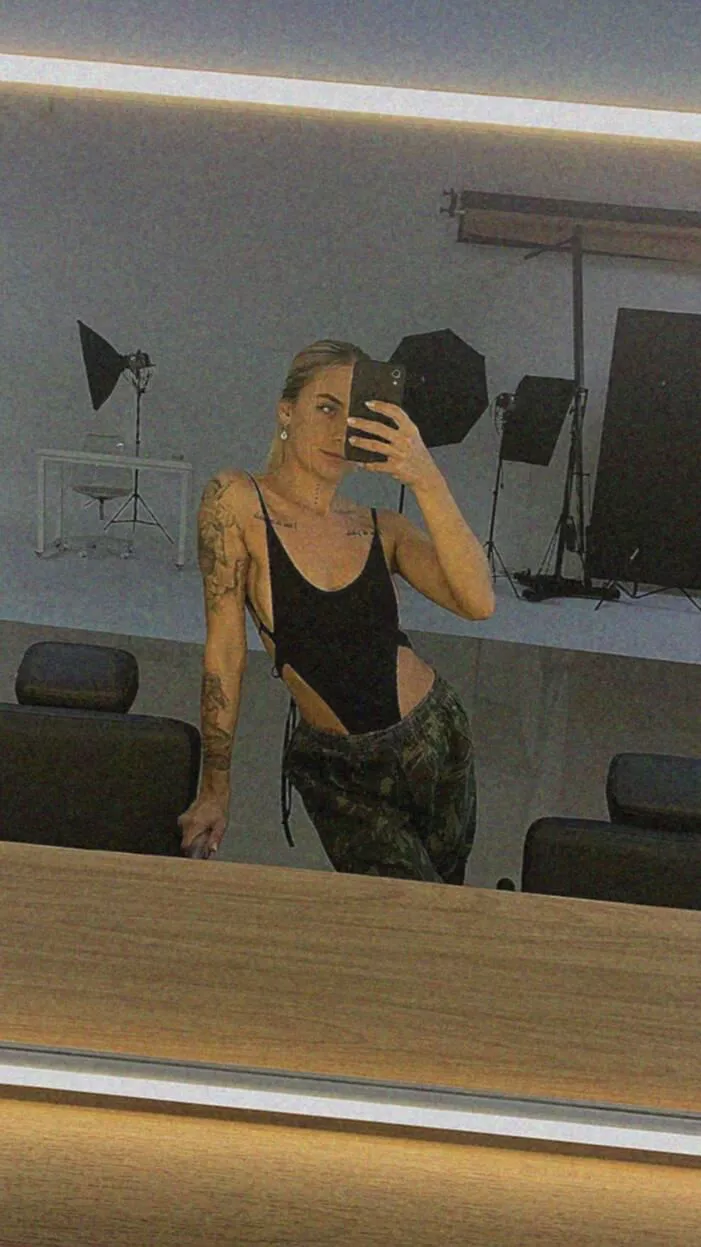 Feeling myself here, I am turning heads or what?