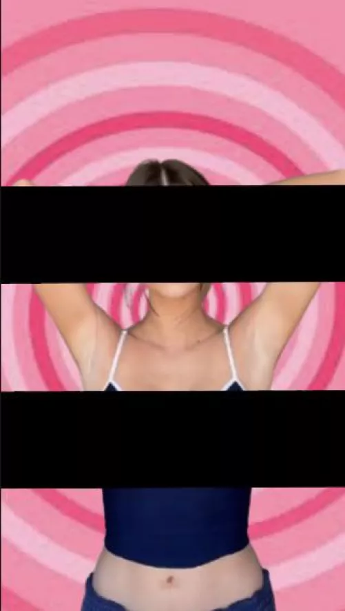 Focus on the armpits 