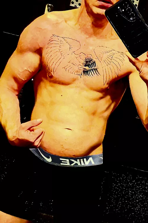 Who needs a cream pie? Bwc bull hmu berlin area