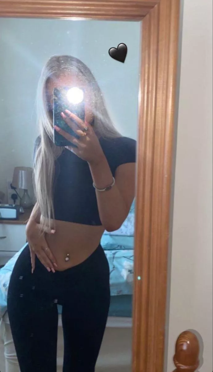 I sell nudes for a good Price 