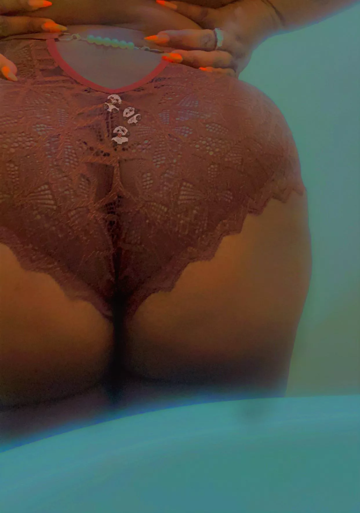 Stroke yourself for every second you’ve stared 