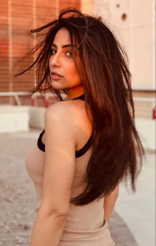 Ushna Shah 