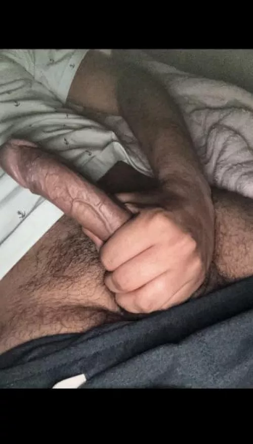 Any couples or females lookin for a 25 M - Fresno till the end of the night 11/23