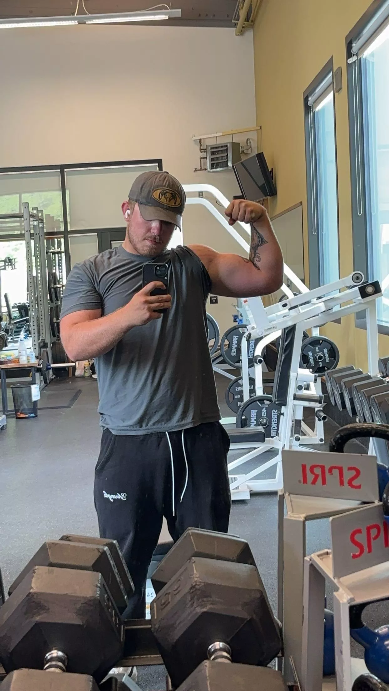 Anyone wanna kindly take my virginity in Fairbanks lol M19