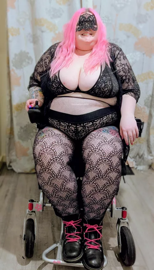 Just another cocktail of autism, autoimmune, pots, and anxiety 😝