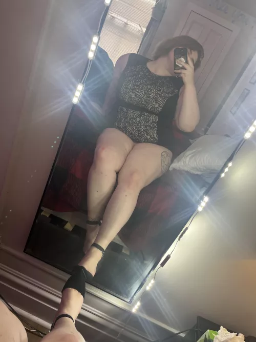  Who wants to go out tonight? 