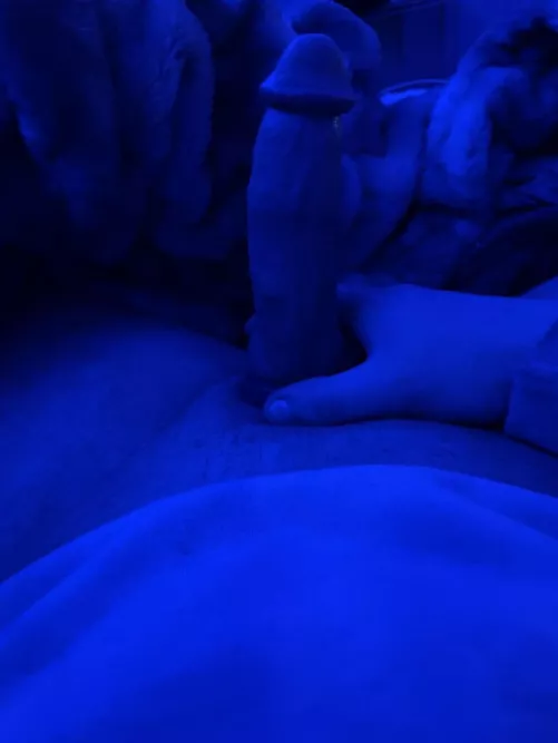 19 [m] 4 [f] horny and looking for a hookup 👀