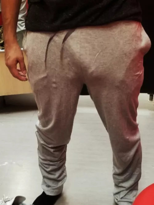 (32) just had to get these sweatpants