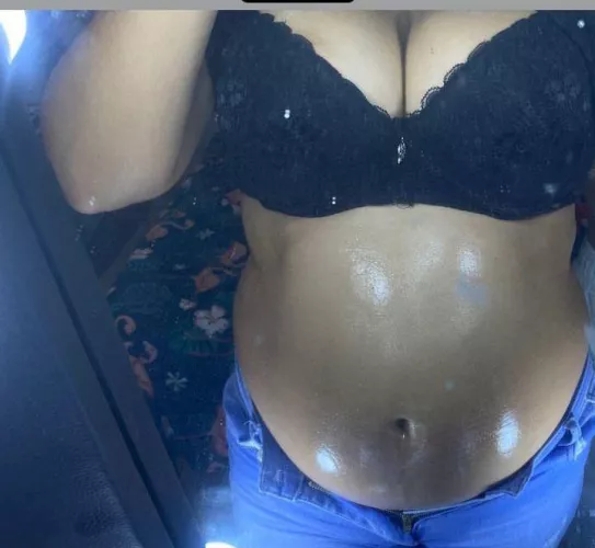 I want a daddy who pampers me a lot and is sincere and is hot like me telegram @Tifany55