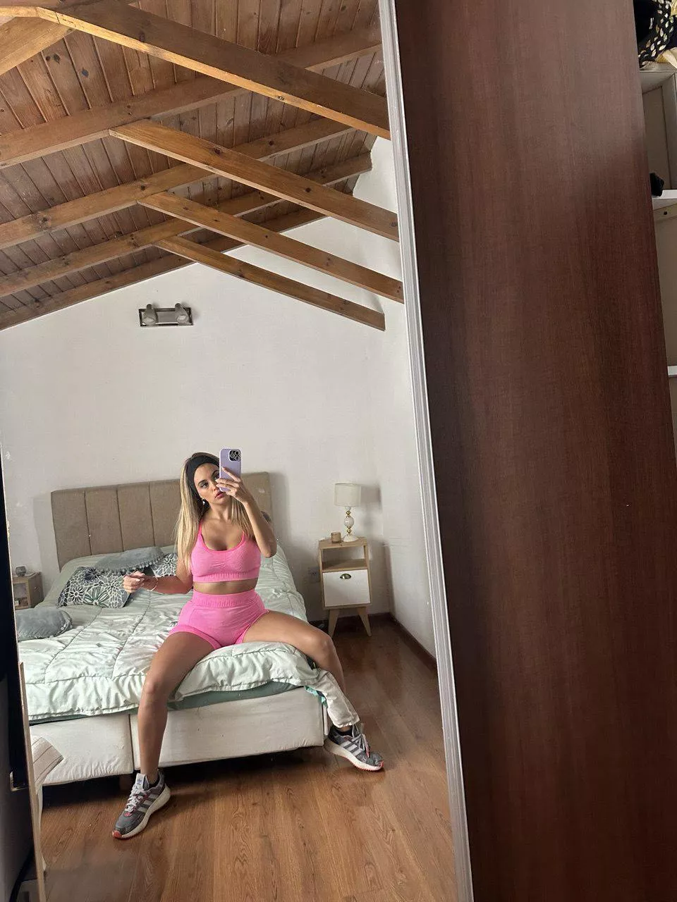 tell me where you're from, today I want a random Reddit user to fuck me in the shower
