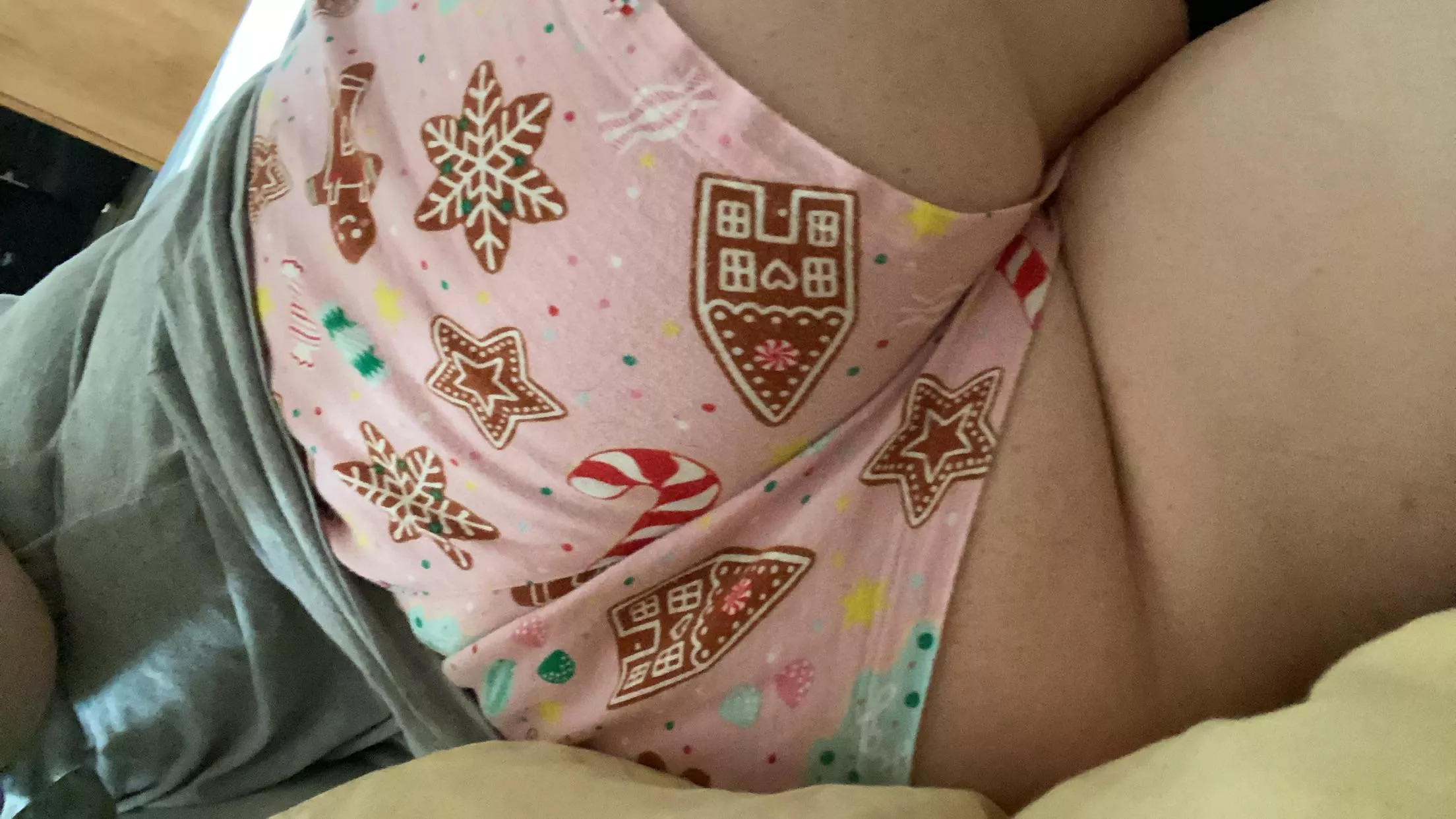 24 [F4M] #fuquay it’s beginning to look a lot like xmas fun times🤩