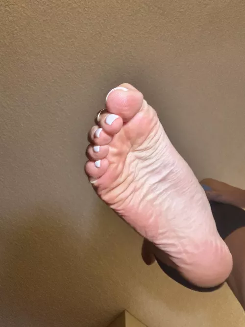 want these size 16s to step on you?