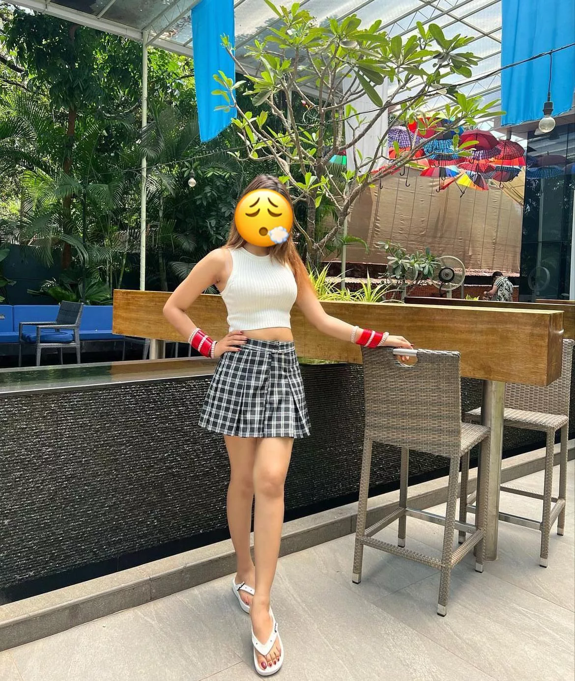 F26 Hotwife! Hubby is out for the week! What shall I do?