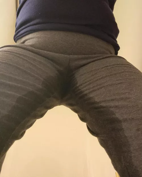 Piss in leggings is the best